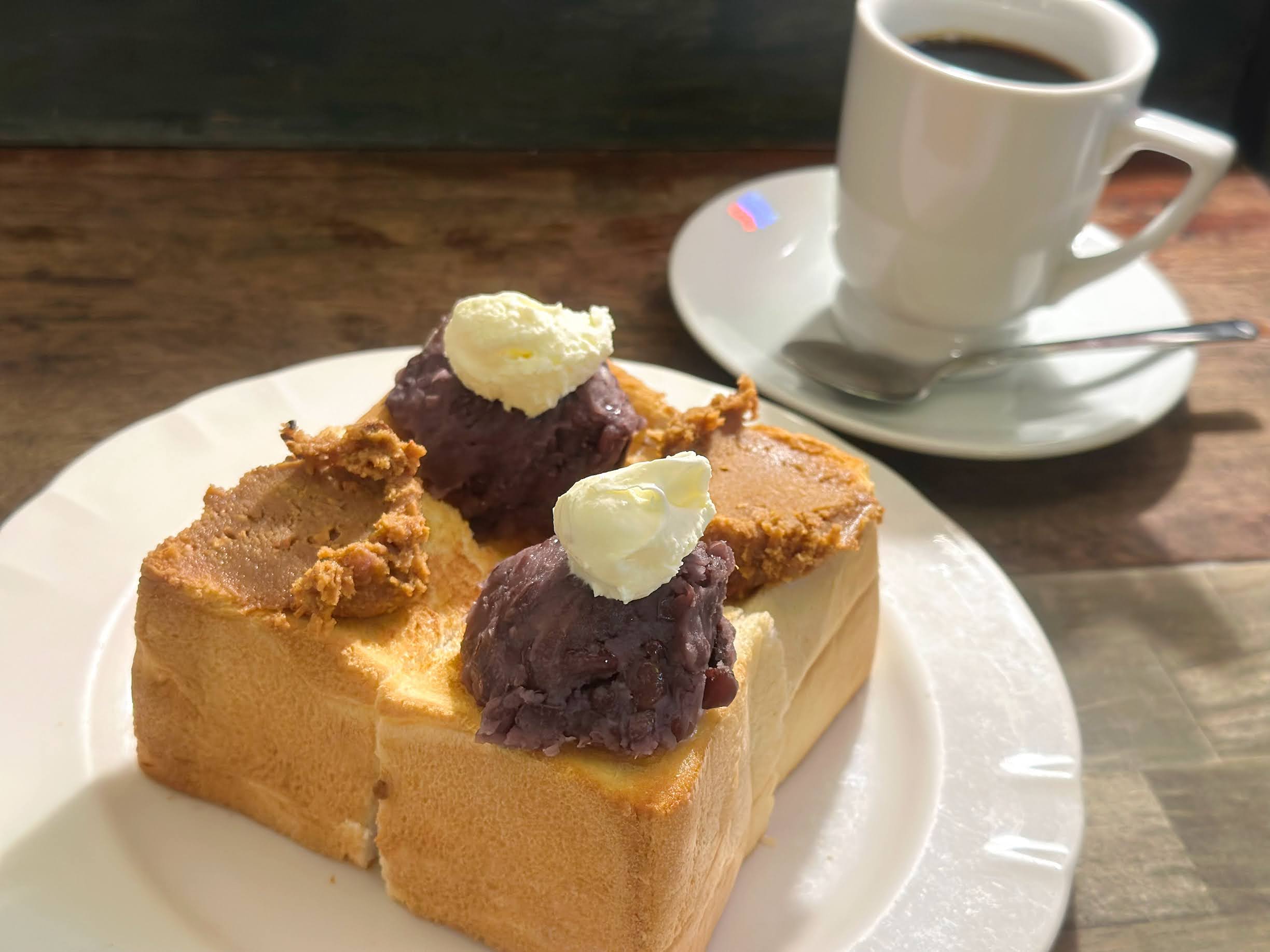 ブチョーコーヒーのトースト